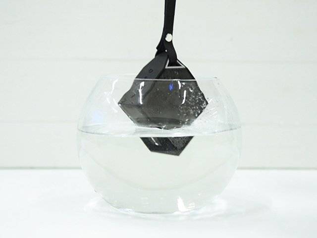 Портативный беспроводной водонепроницаемый Bluetooth динамик "Aquatic"