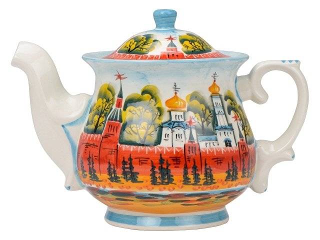 Набор "Кремлевский": кукла на чайник, чайник заварной с росписью, чай травяной