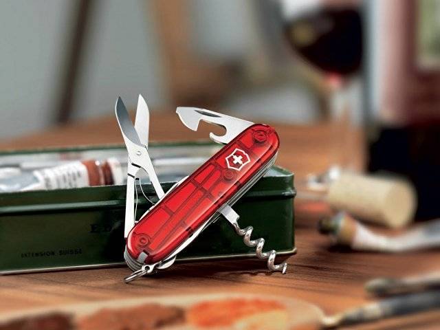 Нож перочинный VICTORINOX Climber, 91 мм, 14 функций, полупрозрачный красный