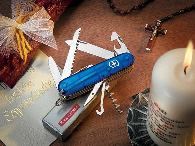 Нож перочинный VICTORINOX Huntsman, 91 мм, 15 функций, полупрозрачный синий